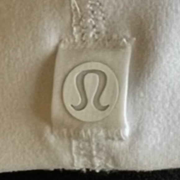 🌸4/$50🌸 Lululemon Bend This V and Racer Bra – White (Reversible) - Picture 11 of 13